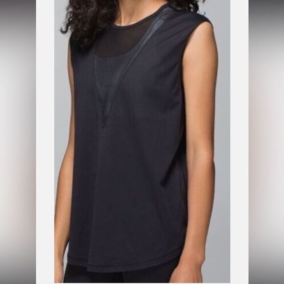 Lululemon Lab Edge Tee Sleeveless Tank Top Black Knit Mesh "V" Insert size Small - Picture 11 of 14